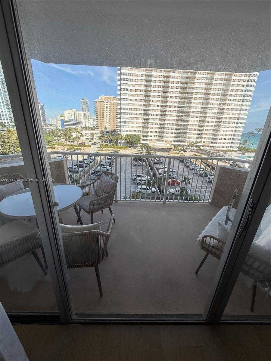 Small Image of 1980 SOUTH OCEAN DR #5B, Hallandale Beach Number 7