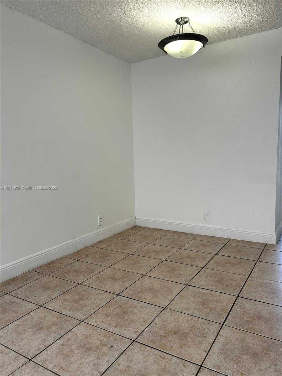 Small Image of 16919 NORTH BAY RD #511, Sunny Isles Beach Number 15