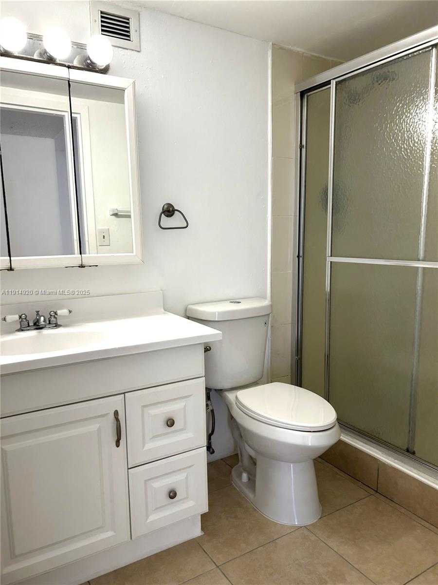 Small Image of 16919 NORTH BAY RD #511, Sunny Isles Beach Number 16