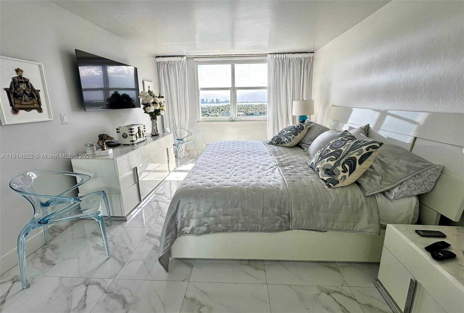 Small Image of 6770 INDIAN CREEK DR #14M, Miami Beach Number 12