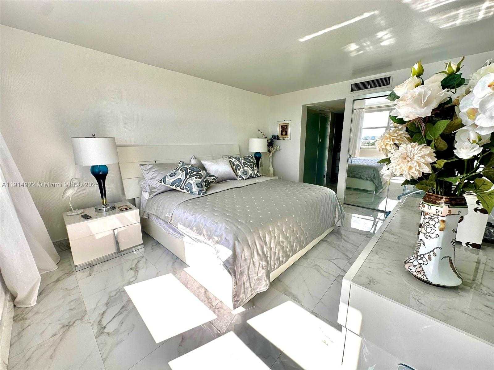Small Image of 6770 INDIAN CREEK DR #14M, Miami Beach Number 13