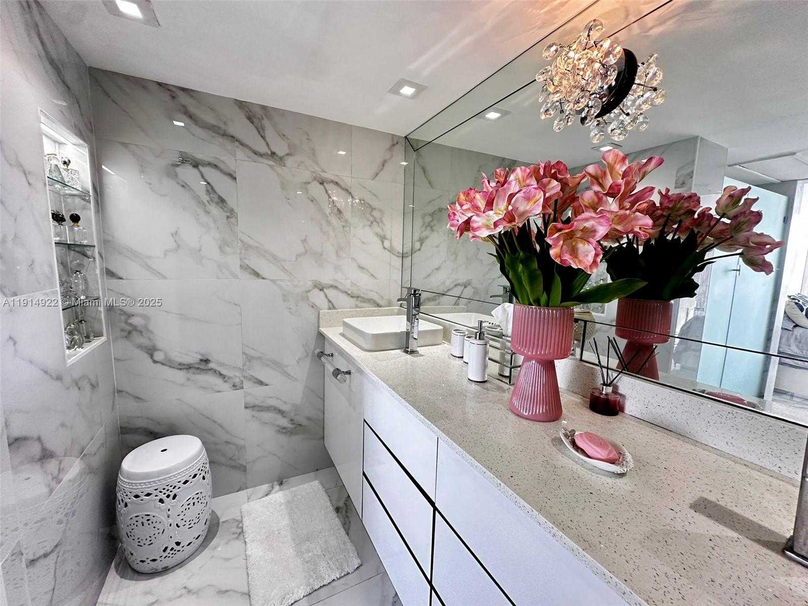 Small Image of 6770 INDIAN CREEK DR #14M, Miami Beach Number 20