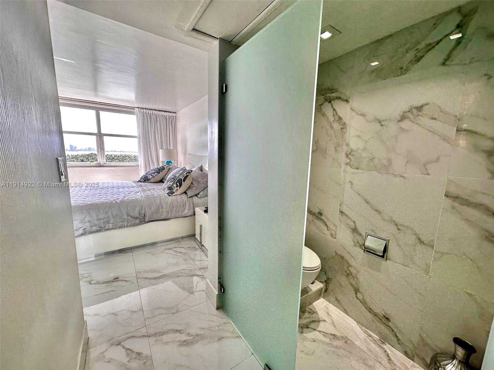 Small Image of 6770 INDIAN CREEK DR #14M, Miami Beach Number 25