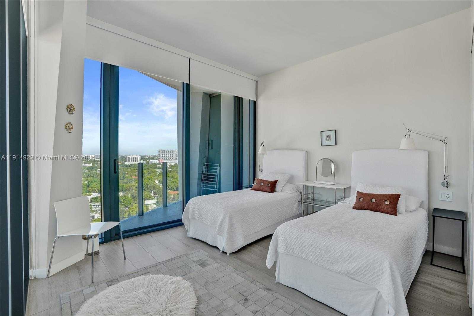 Small Image of 2831 SOUTH BAYSHORE DR #1808, Miami Number 25