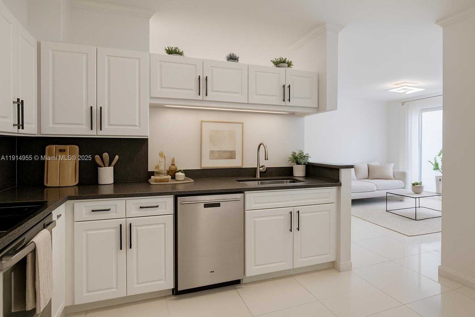 Small Image of 17150 NORTH BAY RD #2320, Sunny Isles Beach Number 2