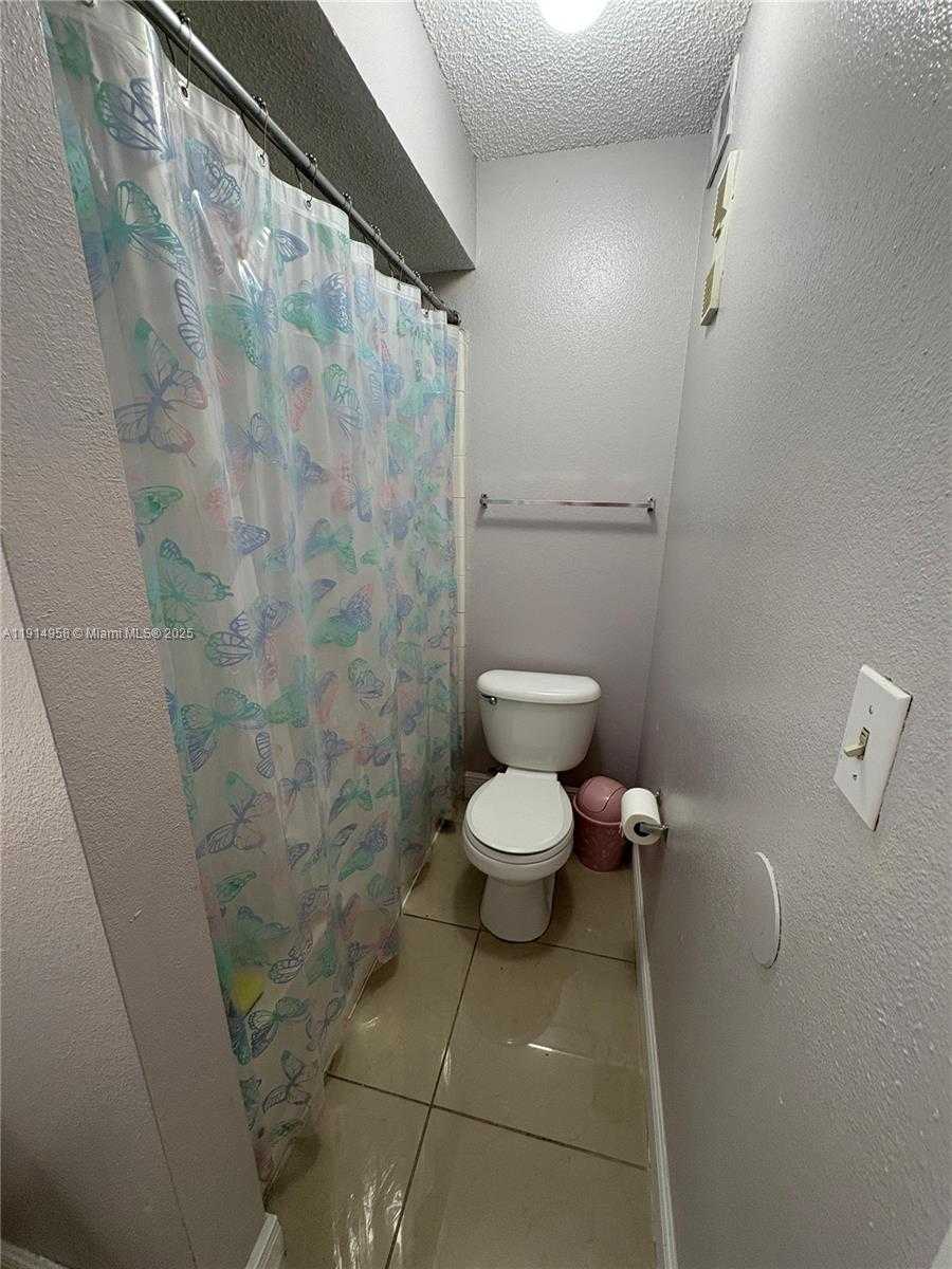 Small Image of 15661 SOUTH WEST 104TH TER #3210, Miami Number 12