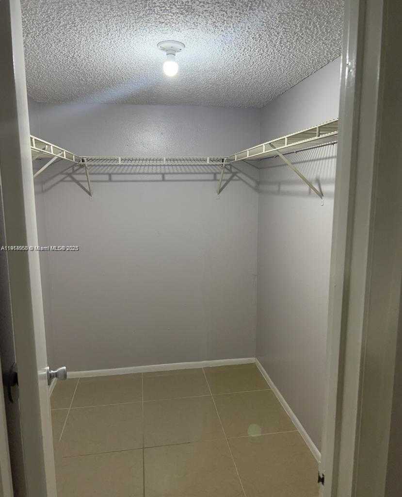 Small Image of 15661 SOUTH WEST 104TH TER #3210, Miami Number 22