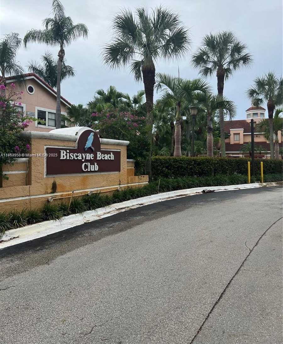 Small Image of 15661 SOUTH WEST 104TH TER #3210, Miami Number 24