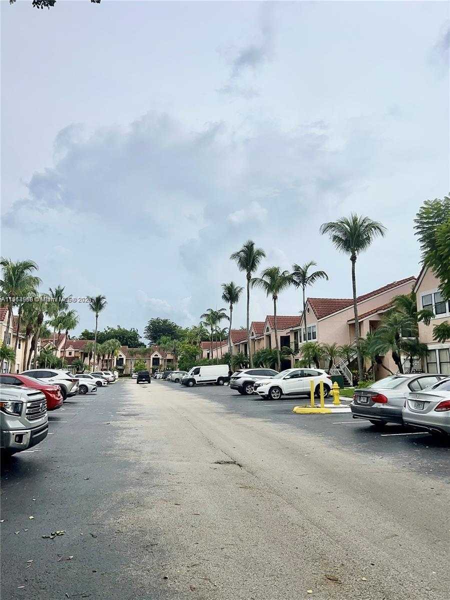 Small Image of 15661 SOUTH WEST 104TH TER #3210, Miami Number 3