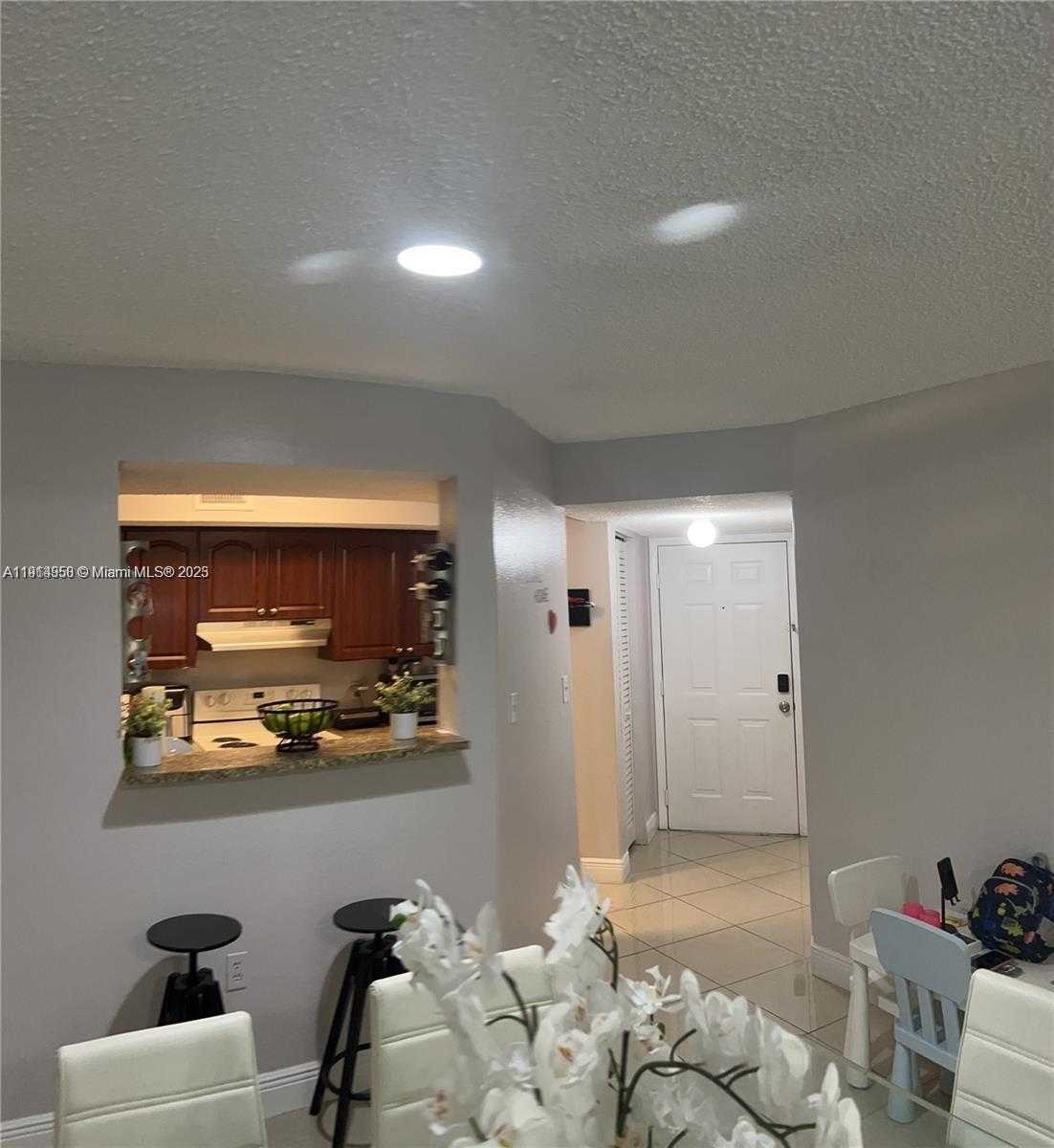 Small Image of 15661 SOUTH WEST 104TH TER #3210, Miami Number 5