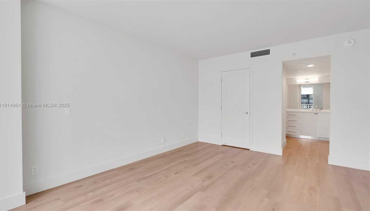 Small Image of 555 NORTH EAST 34TH ST #2310, Miami Number 19