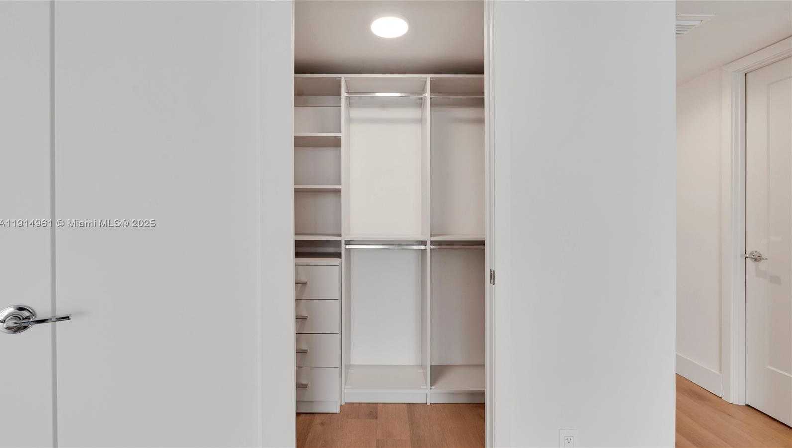 Small Image of 555 NORTH EAST 34TH ST #2310, Miami Number 21