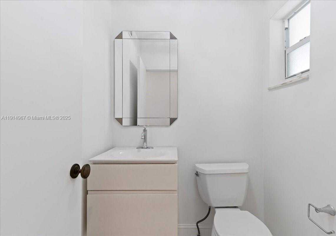 Small Image of 1961 NORTH EAST 188TH ST #N/A, Miami Number 19