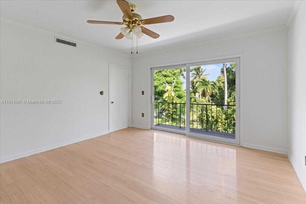 Small Image of 1961 NORTH EAST 188TH ST #N/A, Miami Number 36