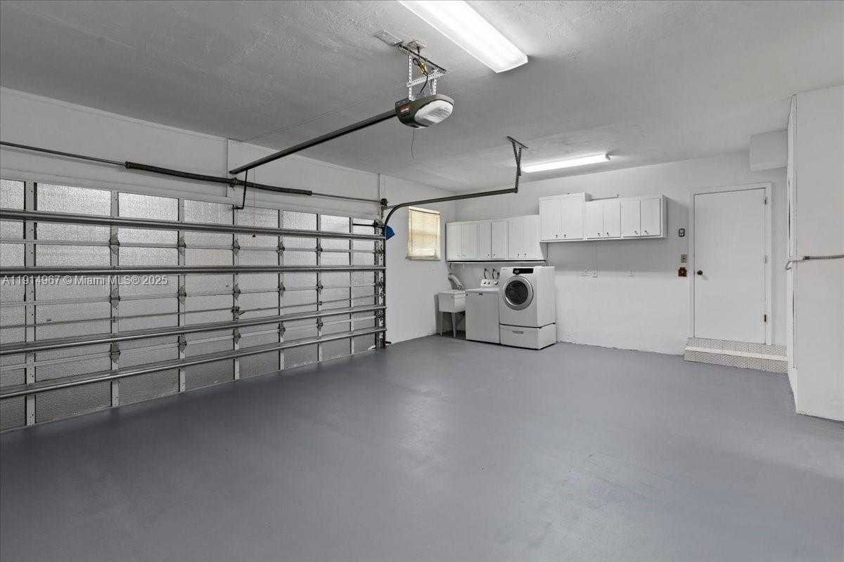 Small Image of 1961 NORTH EAST 188TH ST #N/A, Miami Number 40