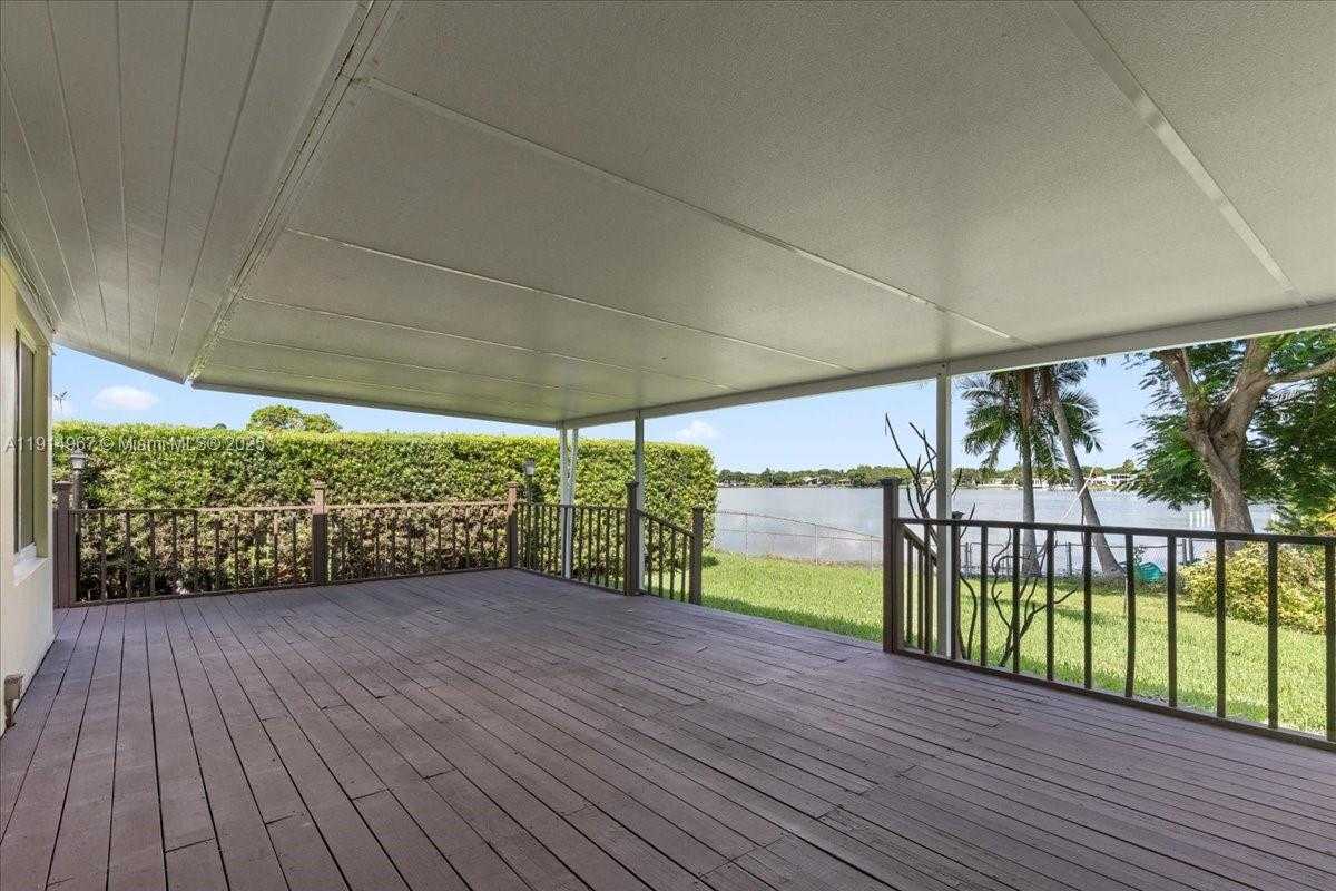 Small Image of 1961 NORTH EAST 188TH ST #N/A, Miami Number 44