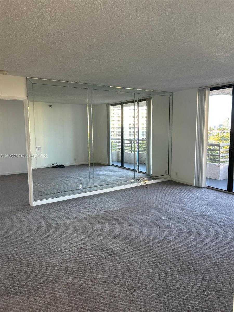 Small Image of 3300 NORTH EAST 191ST ST #911, Aventura Number 12