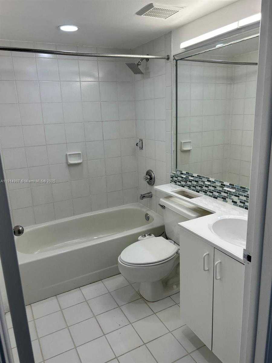 Small Image of 3300 NORTH EAST 191ST ST #911, Aventura Number 14