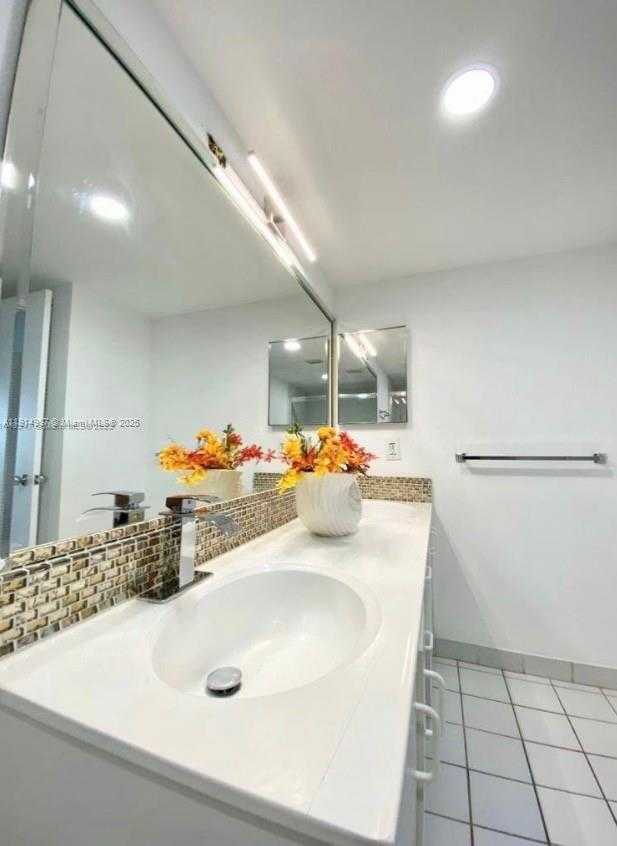 Small Image of 3300 NORTH EAST 191ST ST #911, Aventura Number 29