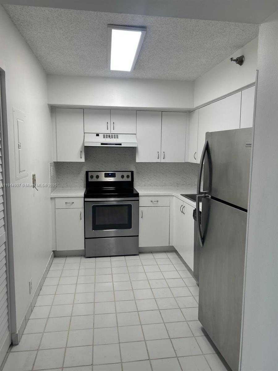 Small Image of 3300 NORTH EAST 191ST ST #911, Aventura Number 7
