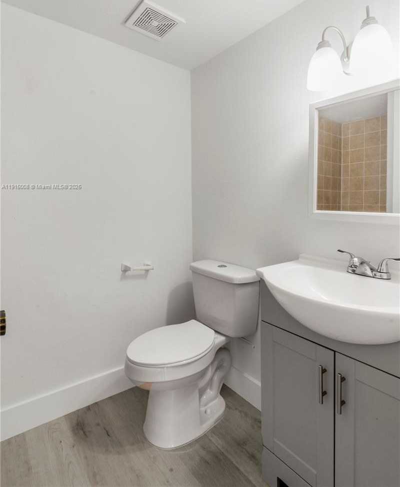 Small Image of 4855 NORTH WEST 7TH ST #206-6, Miami Number 14