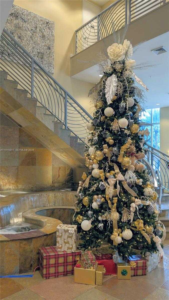 Small Image of 1745 EAST HALLANDALE BEACH BLVD #1903W, Hallandale Beach Number 32