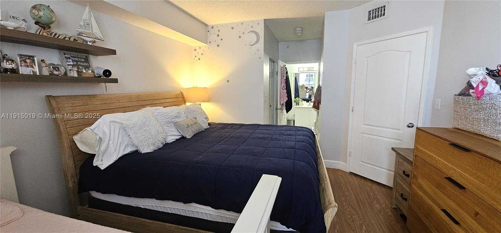 Small Image of 5077 NORTH WEST 7TH ST #1408, Miami Number 19