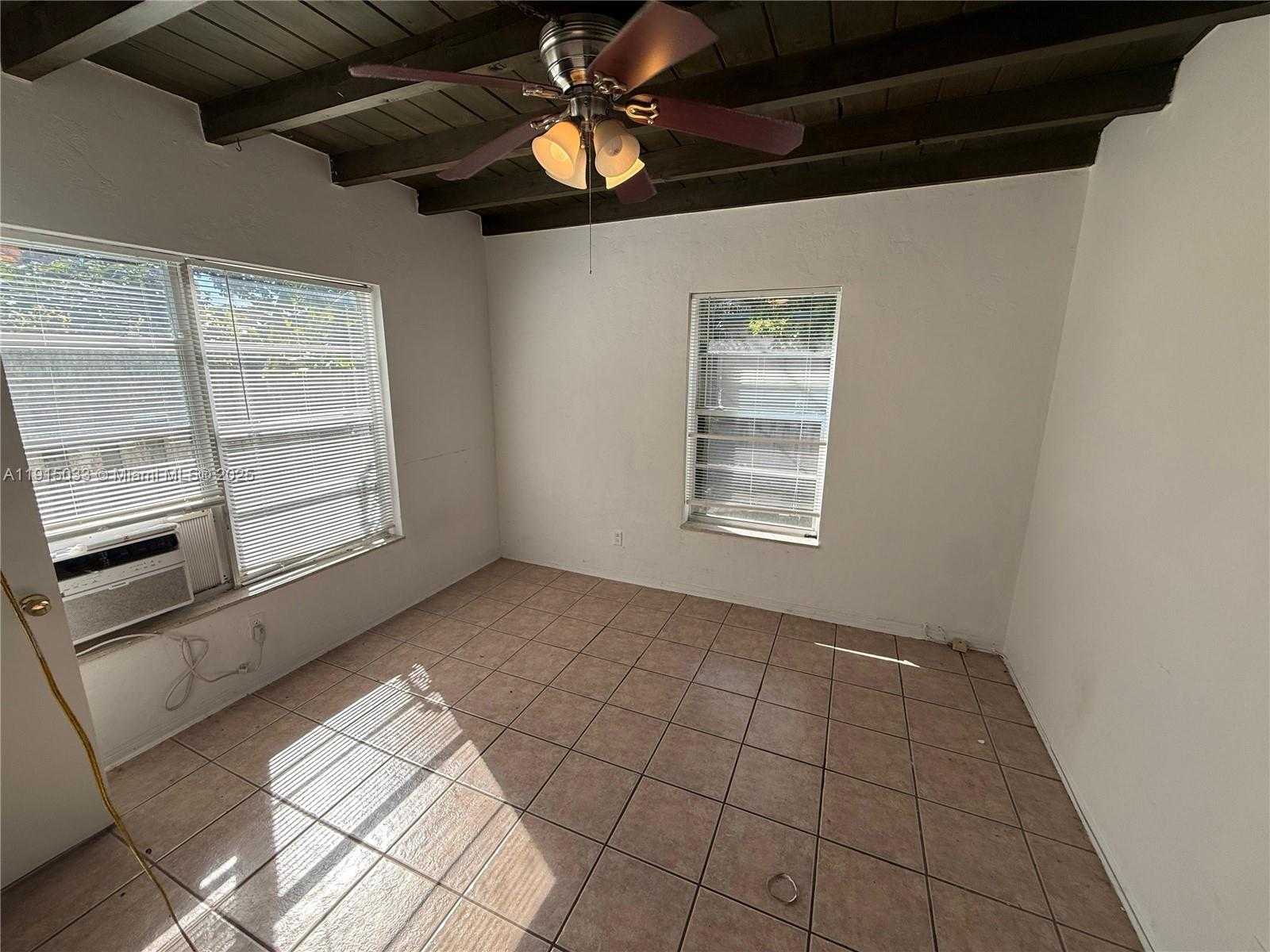 Small Image of 5820 ARTHUR ST #back, Hollywood Number 10