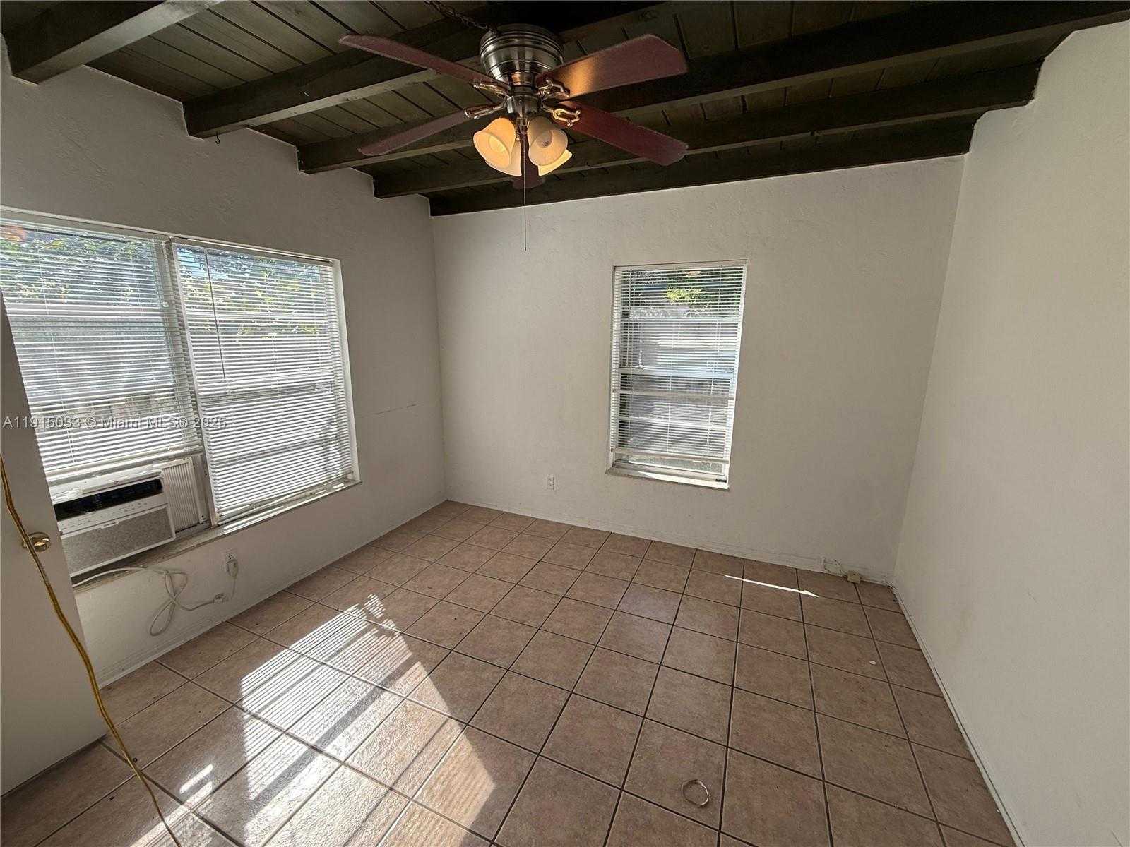 Small Image of 5820 ARTHUR ST #back, Hollywood Number 9