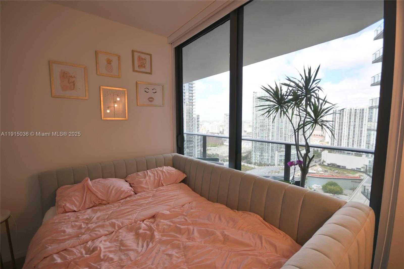 Small Image of 801 SOUTH MIAMI AVE #3109, Miami Number 9