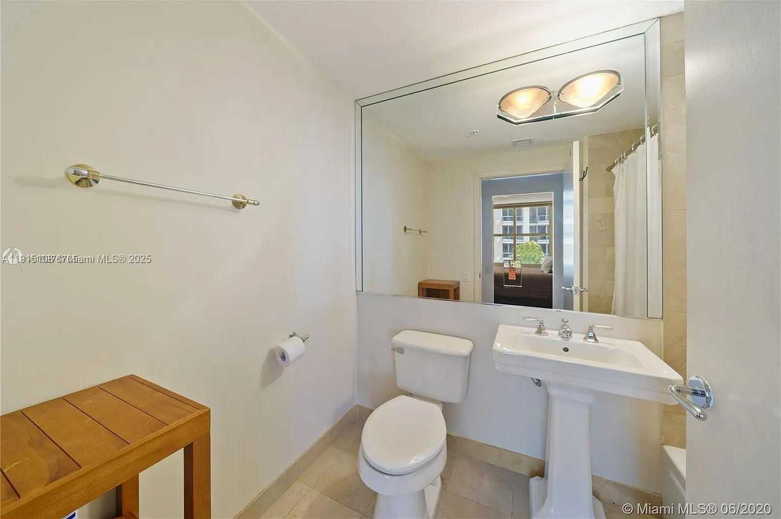 Small Image of 1500 OCEAN DR #504, Miami Beach Number 10