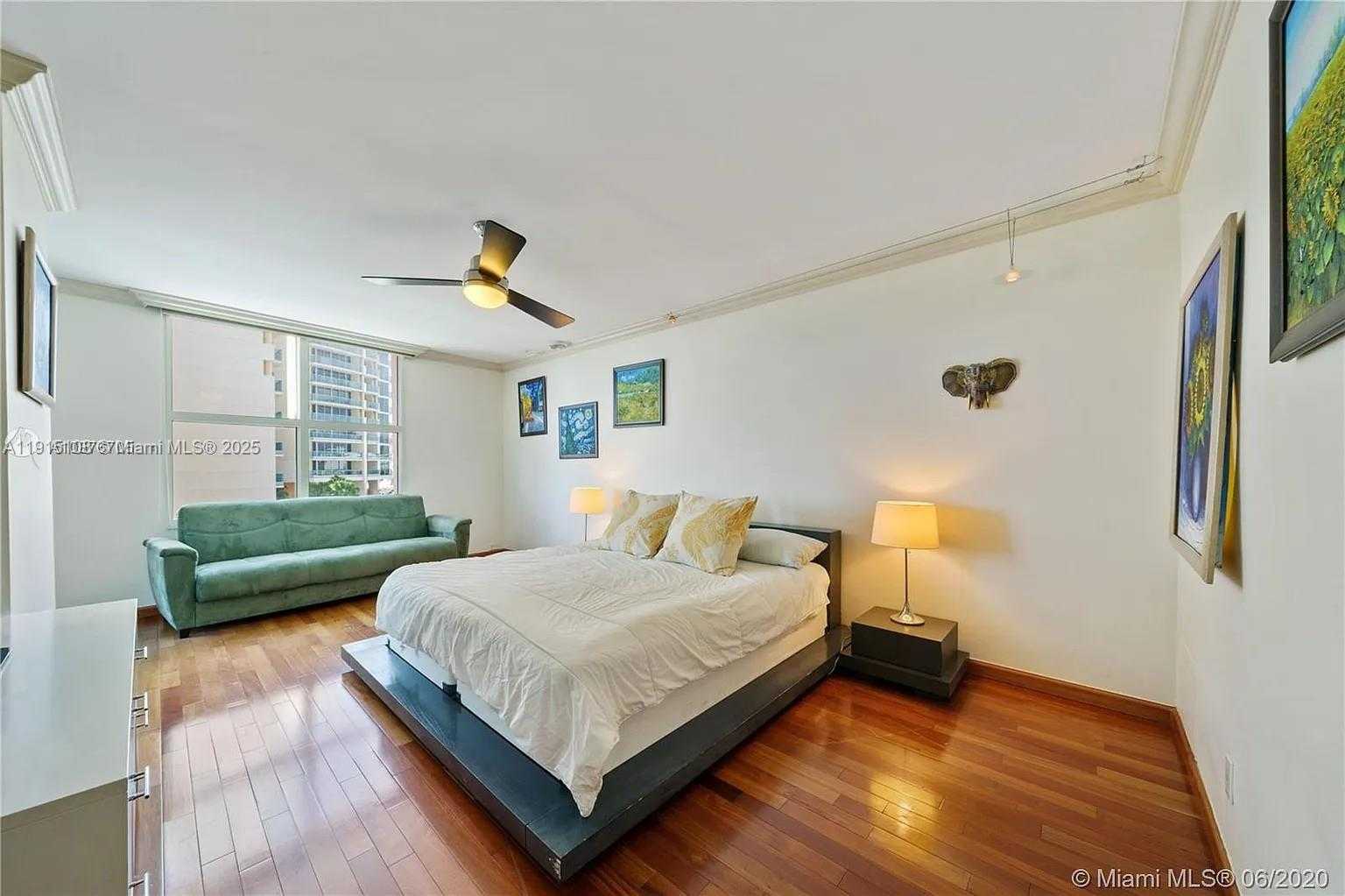 Small Image of 1500 OCEAN DR #504, Miami Beach Number 7