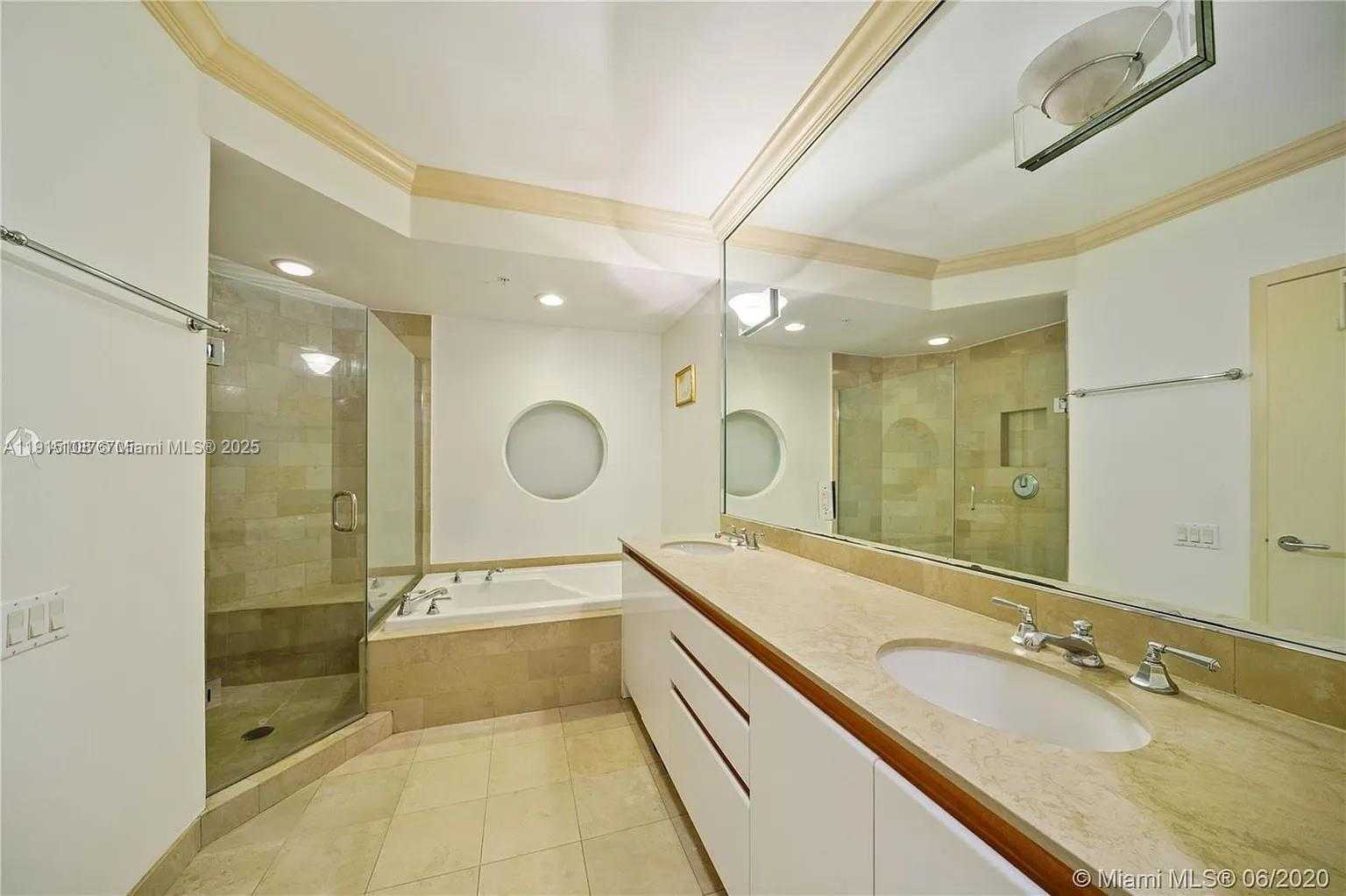 Small Image of 1500 OCEAN DR #504, Miami Beach Number 8