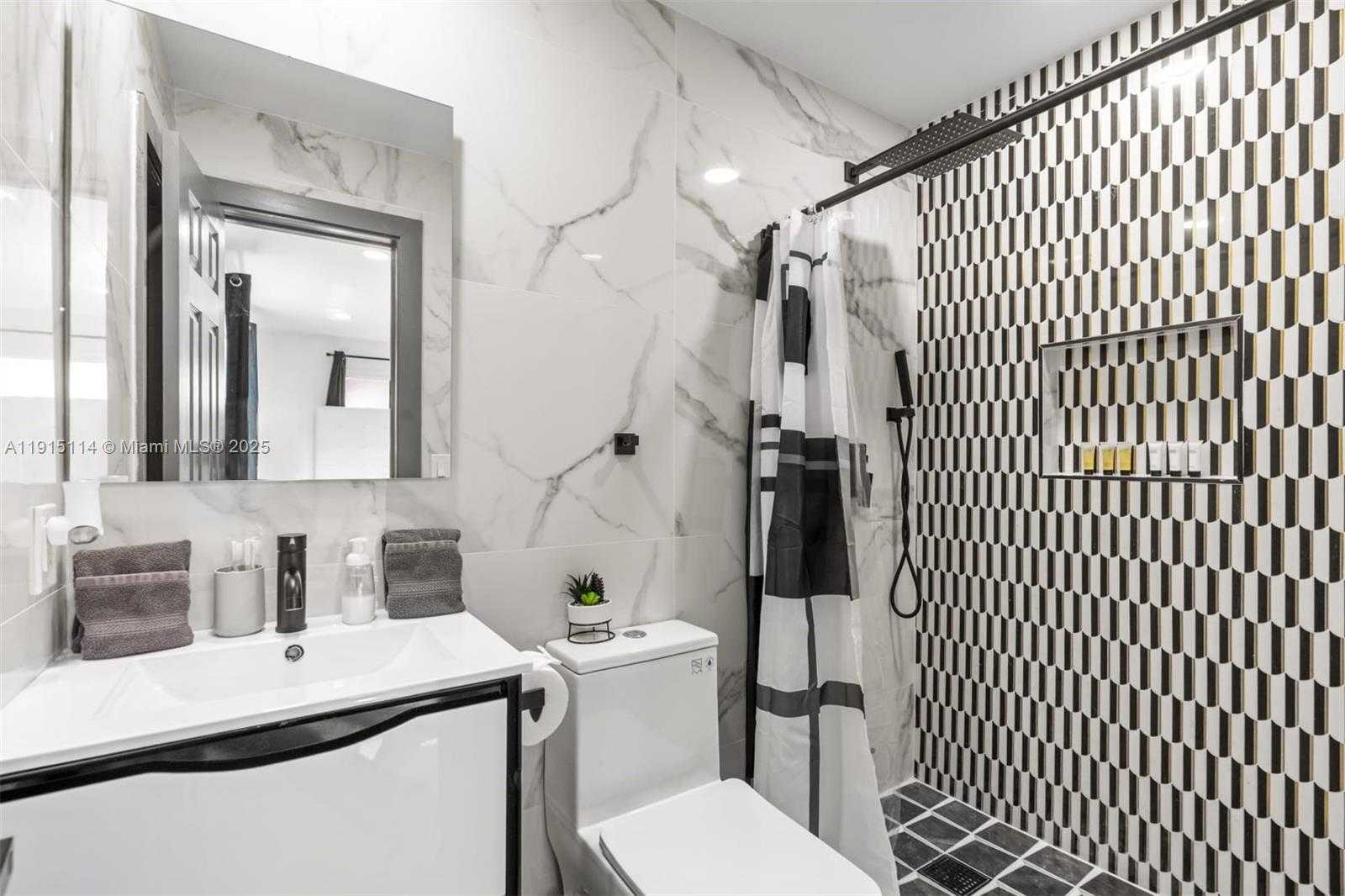 Small Image of 390 NORTH WEST 40TH ST, Deerfield Beach Number 15