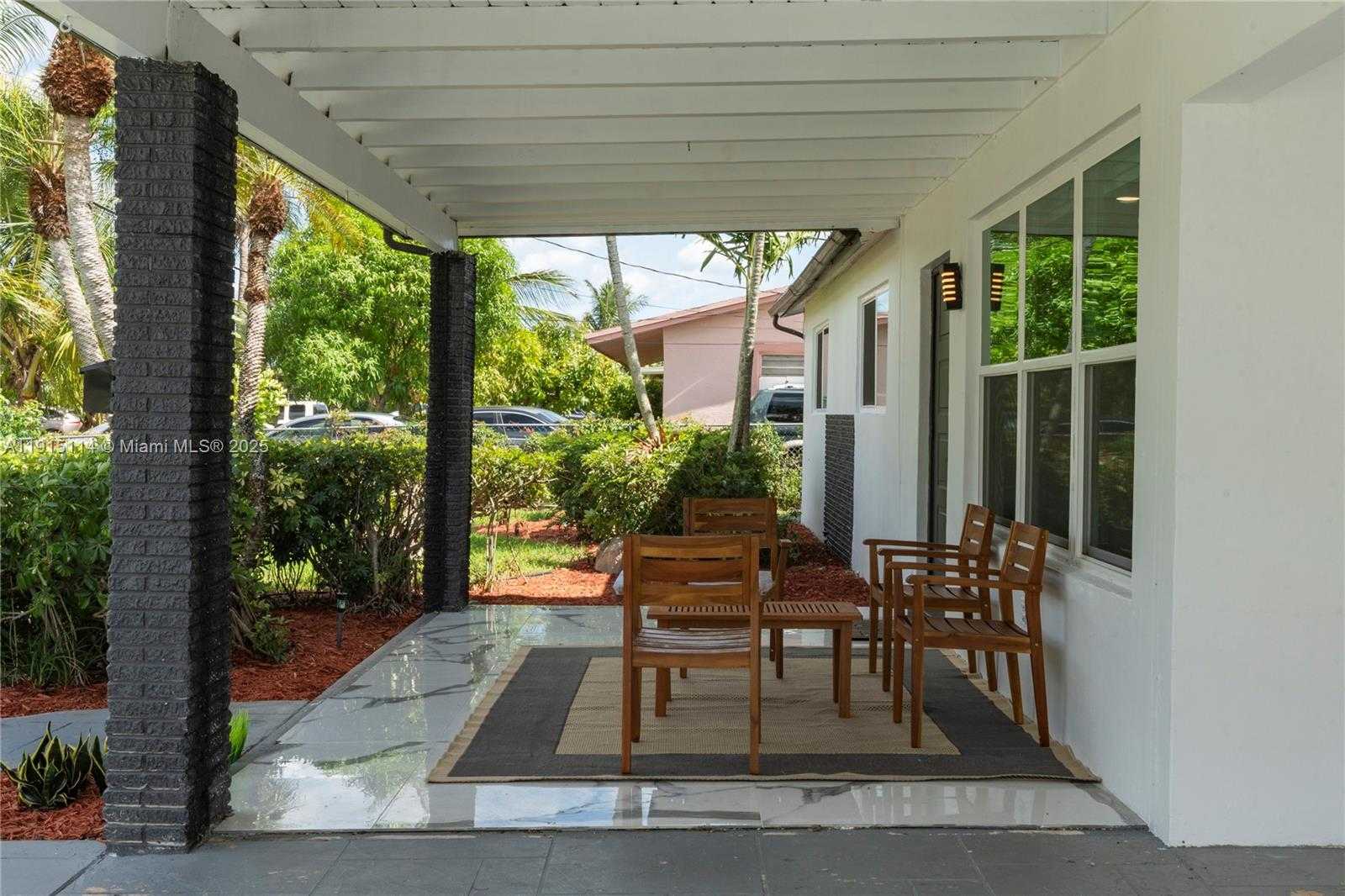 Small Image of 390 NORTH WEST 40TH ST, Deerfield Beach Number 2