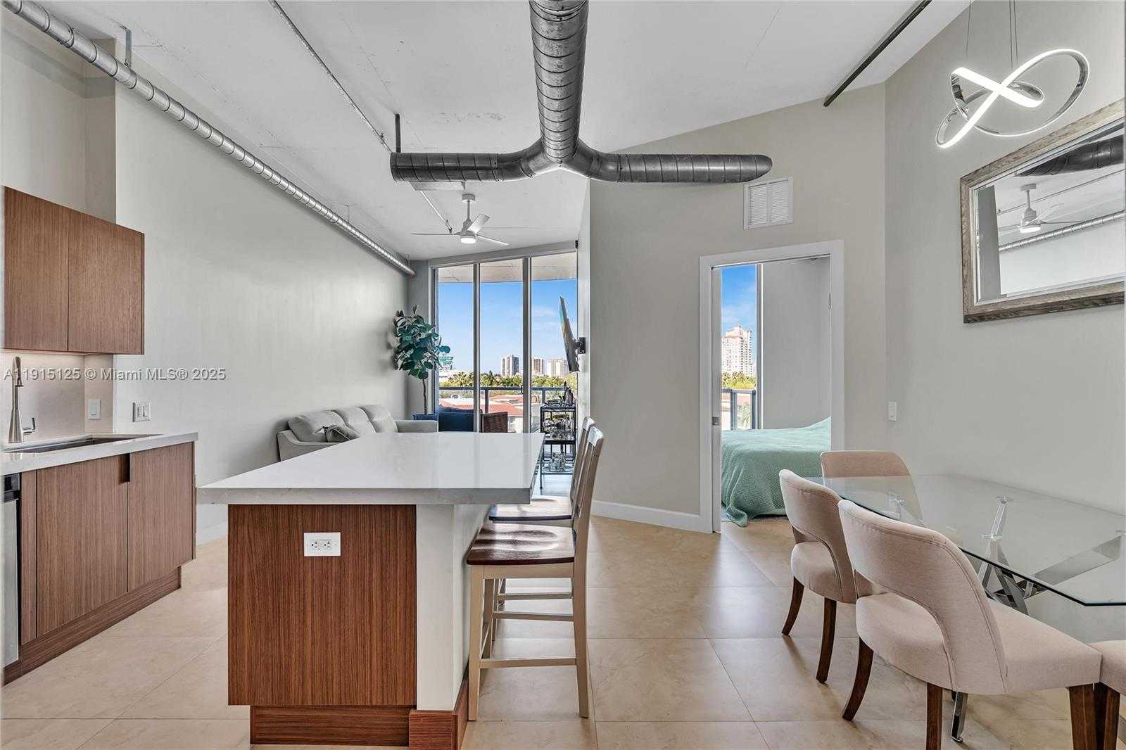 Small Image of 3029 NORTH EAST 188TH ST #503, Aventura Number 1