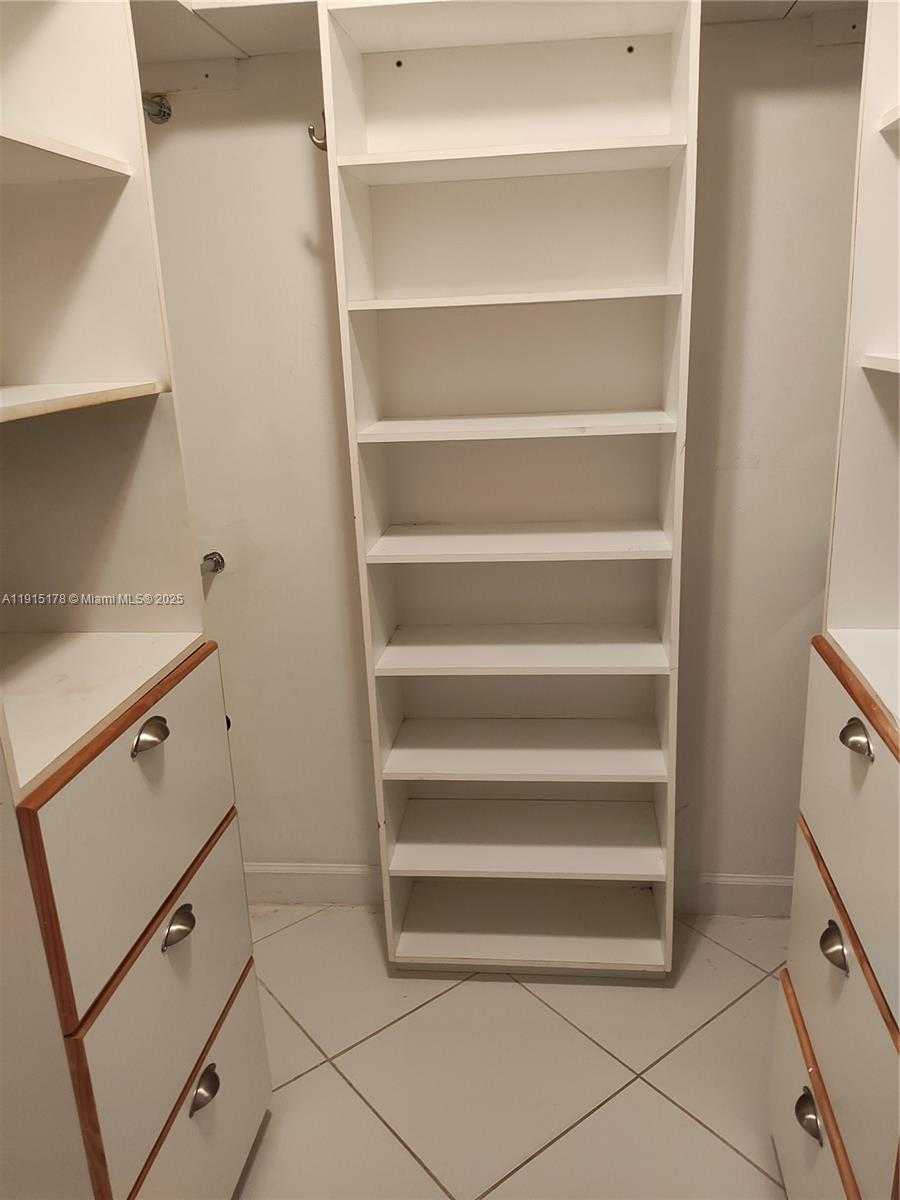 Small Image of 9735 NORTH WEST 52ND ST #411, Doral Number 6