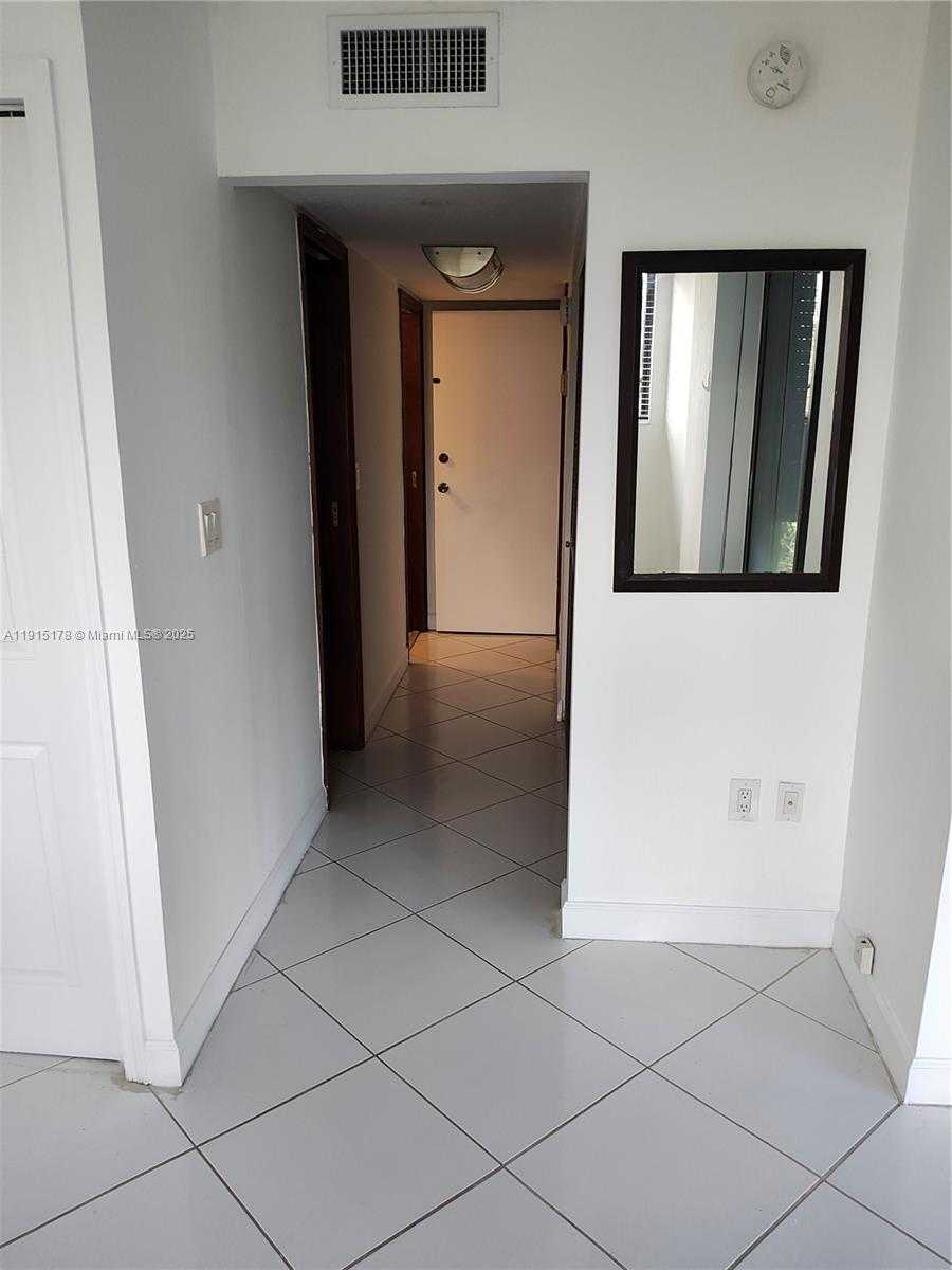 Small Image of 9735 NORTH WEST 52ND ST #411, Doral Number 7