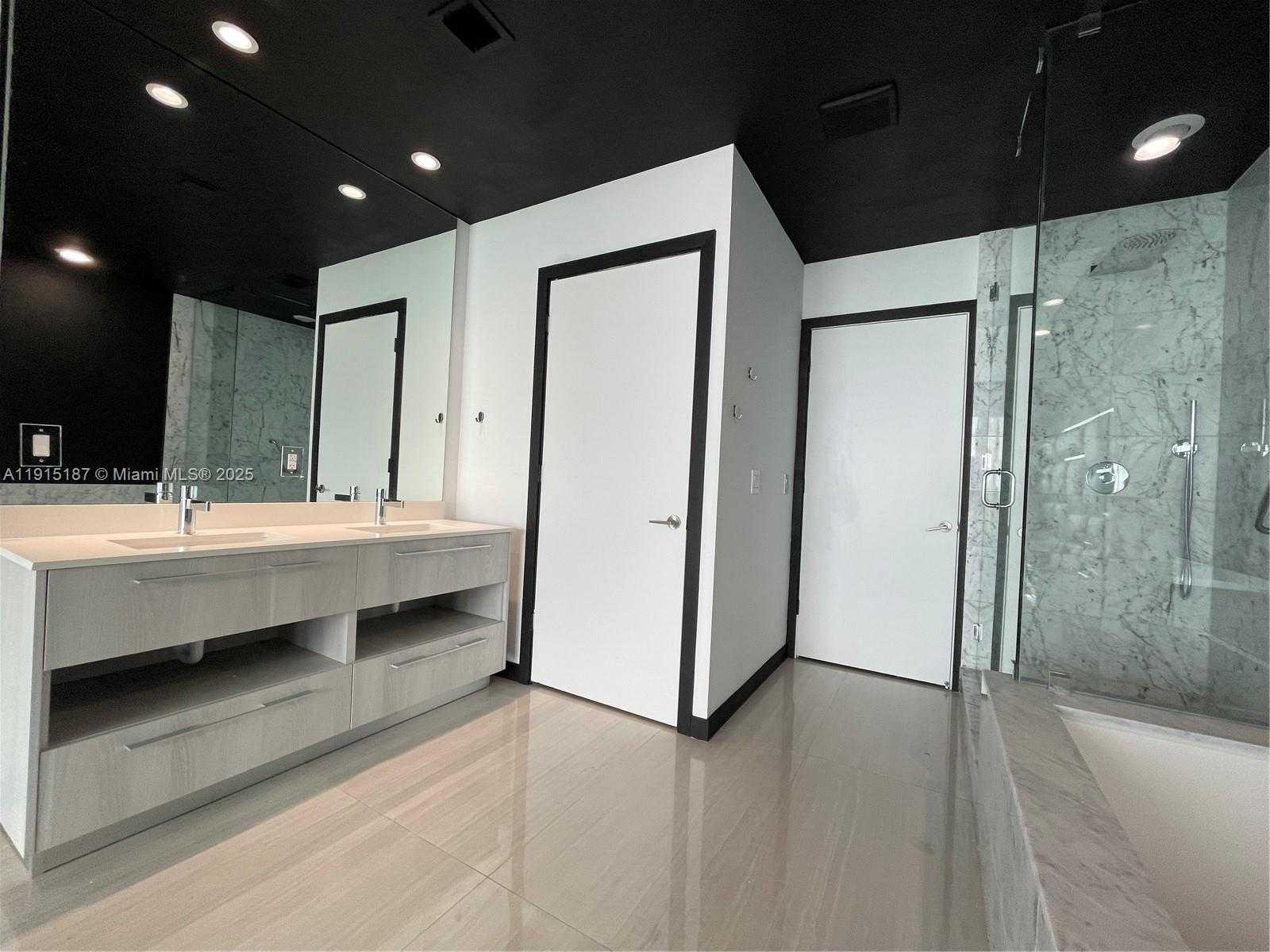 Small Image of 480 NORTH EAST 31 ST #2605, Miami Number 16