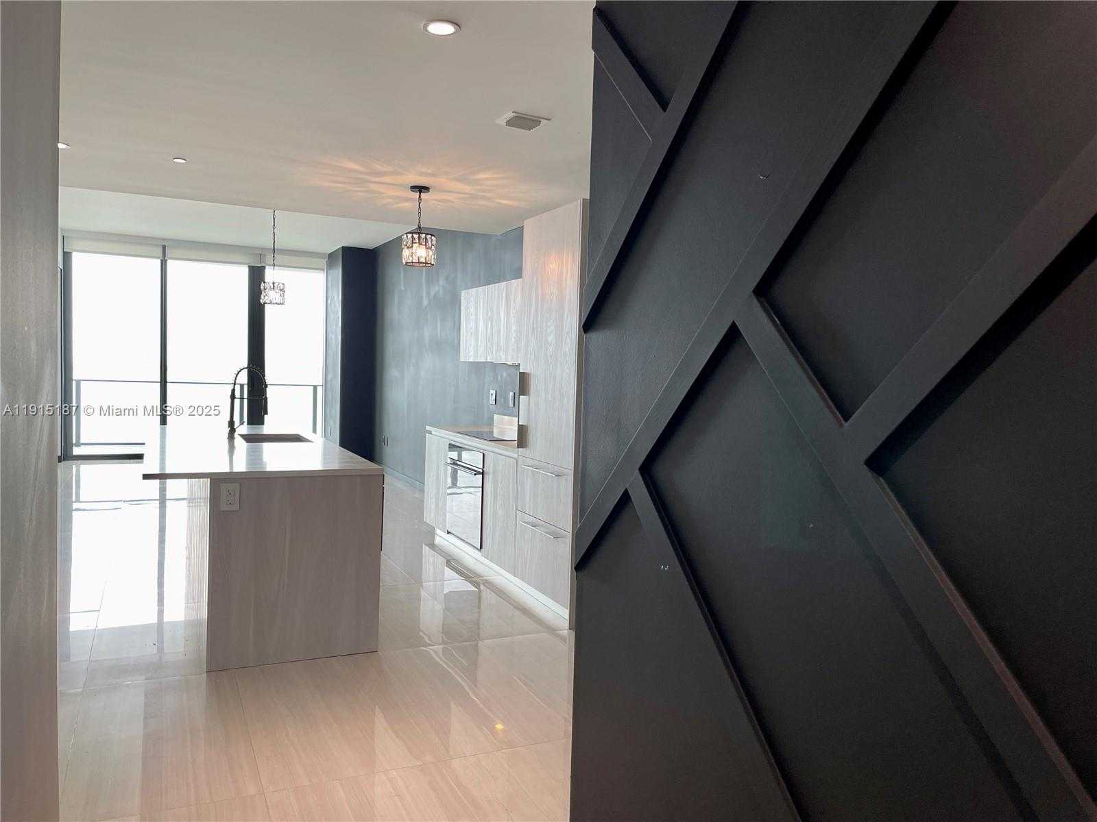 Small Image of 480 NORTH EAST 31 ST #2605, Miami Number 3