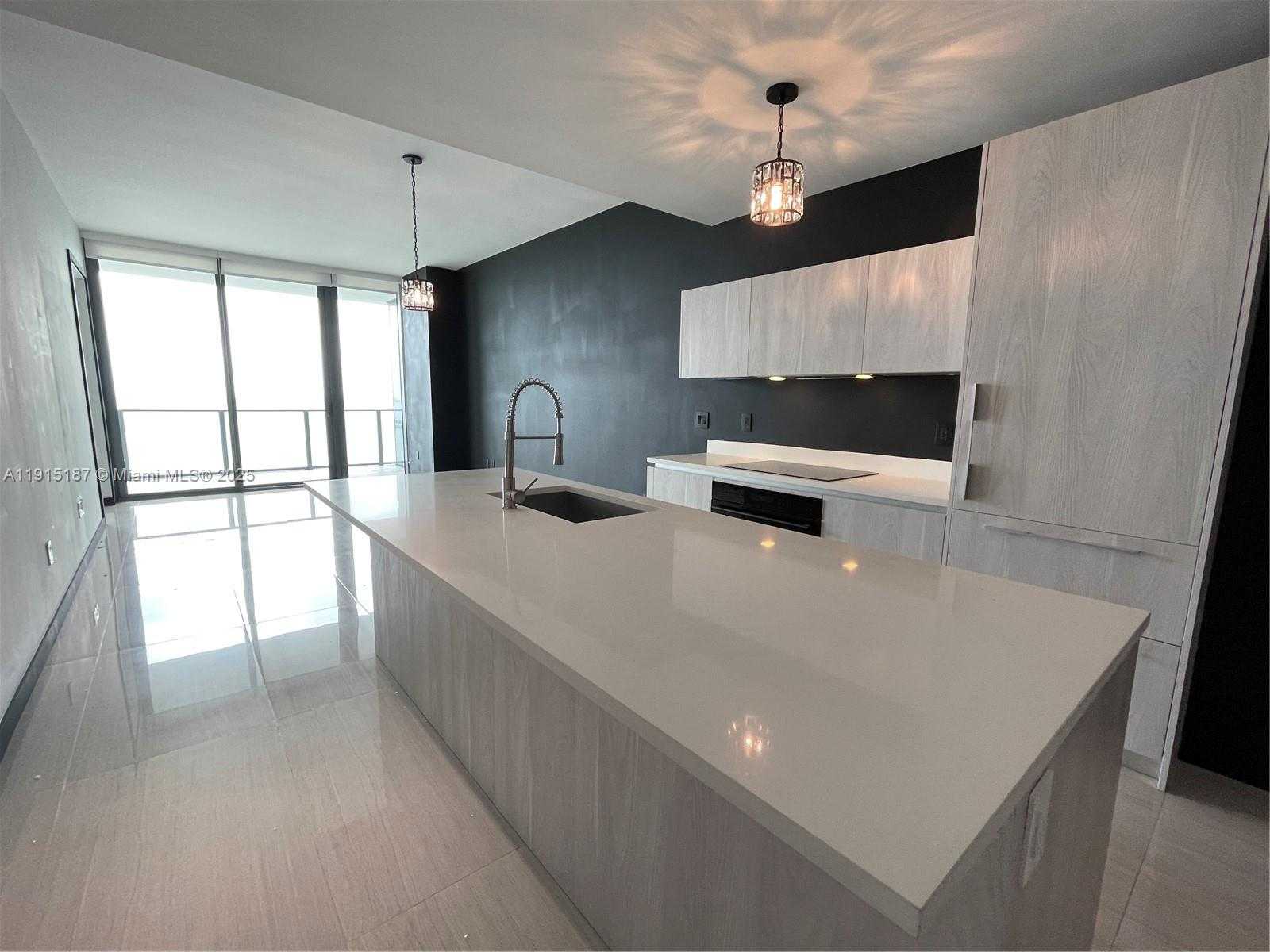 Small Image of 480 NORTH EAST 31 ST #2605, Miami Number 4