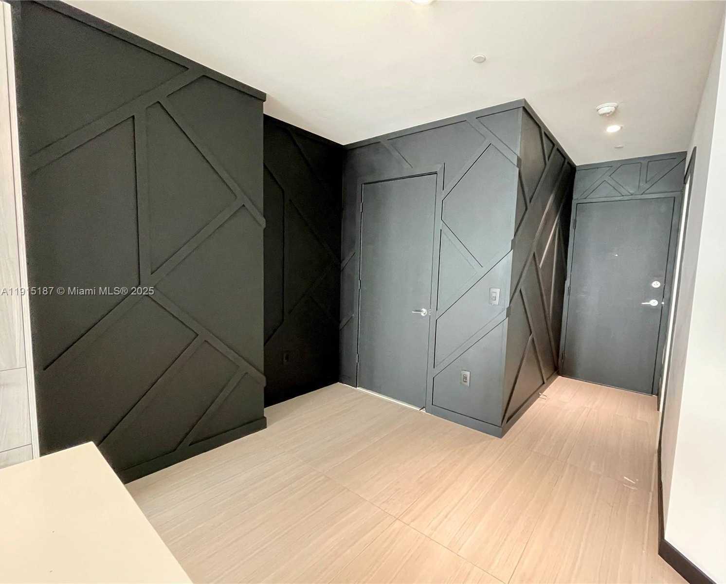 Small Image of 480 NORTH EAST 31 ST #2605, Miami Number 7