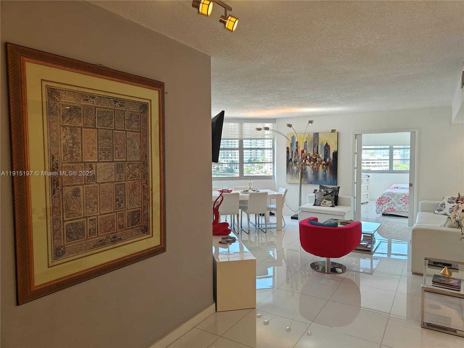 Small Image of 801 BRICKELL BAY DR #671, Miami Number 13