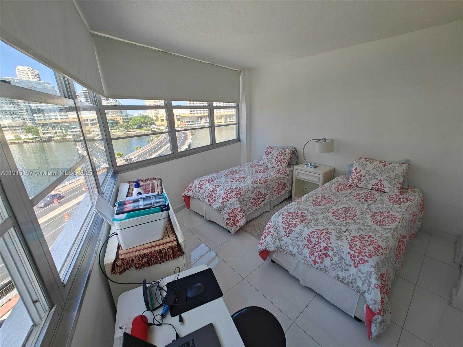 Small Image of 801 BRICKELL BAY DR #671, Miami Number 15