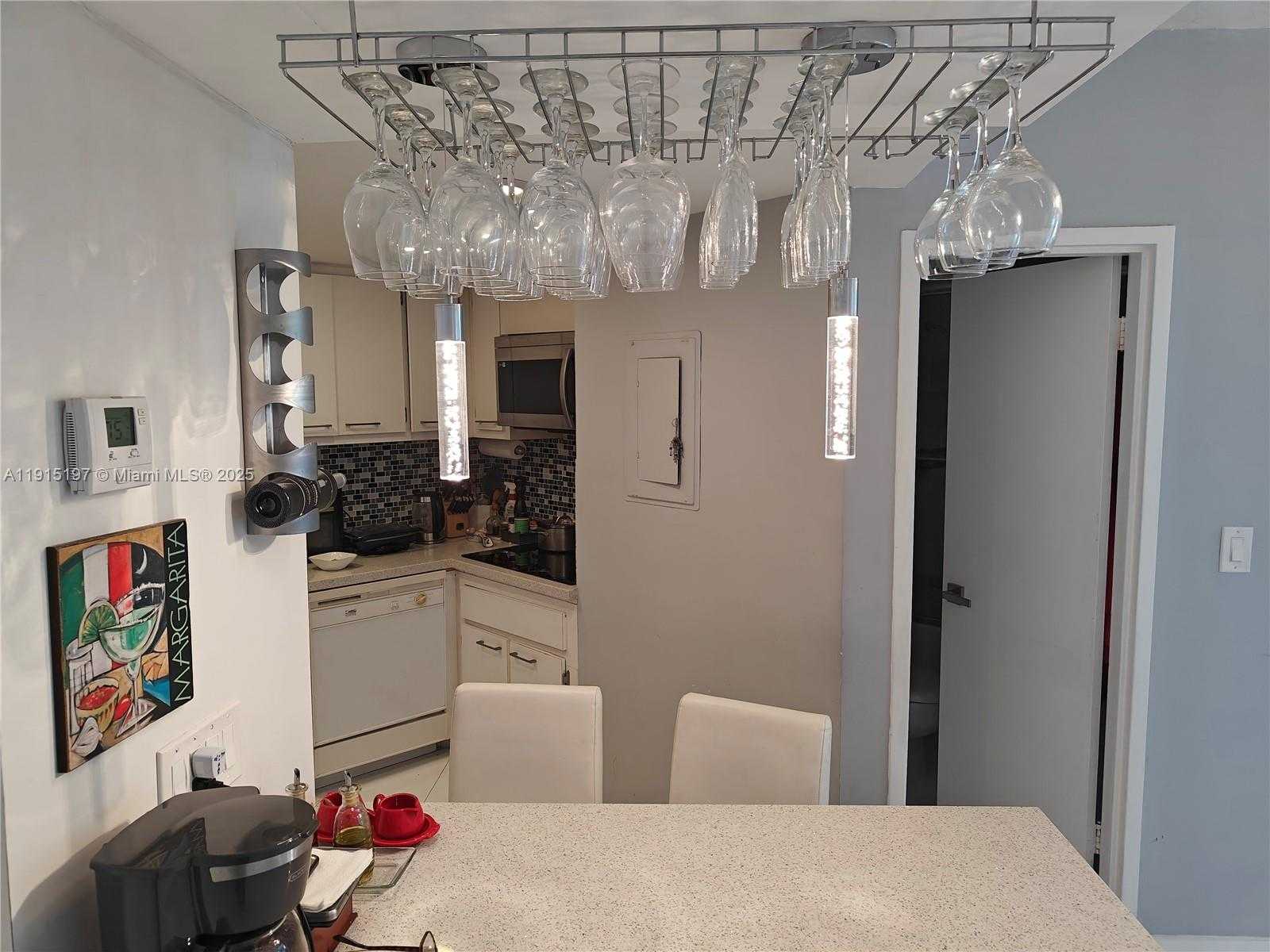 Small Image of 801 BRICKELL BAY DR #671, Miami Number 5