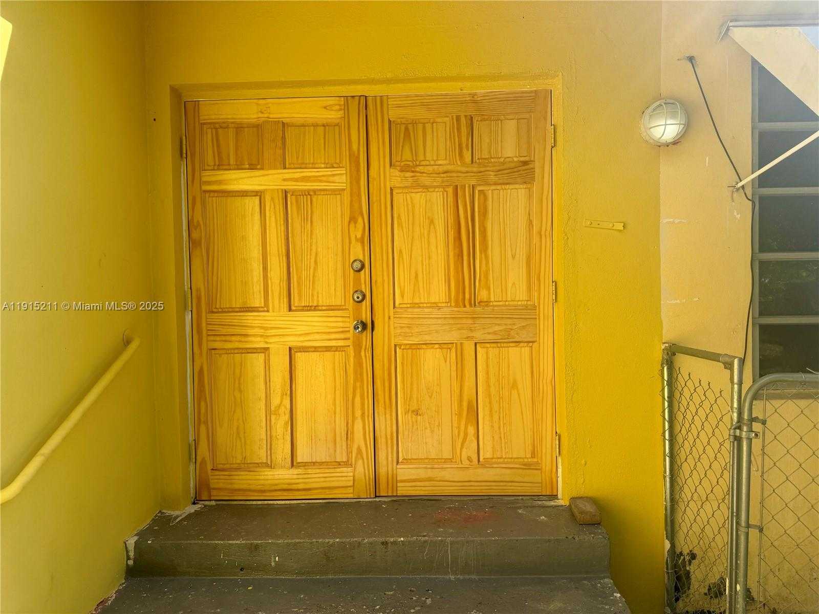 Small Image of 100 NORTH WEST 64TH CT #2, Miami Number 5