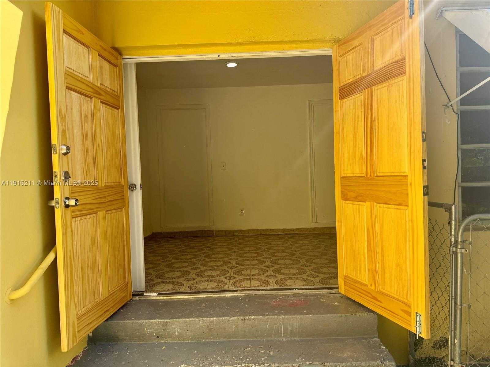 Small Image of 100 NORTH WEST 64TH CT #2, Miami Number 6