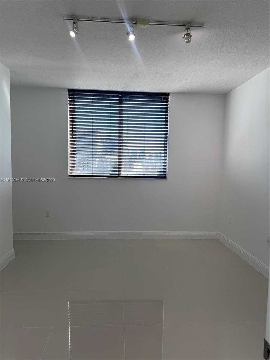 Small Image of 1861 NORTH WEST S RIVER DR #1209, Miami Number 6