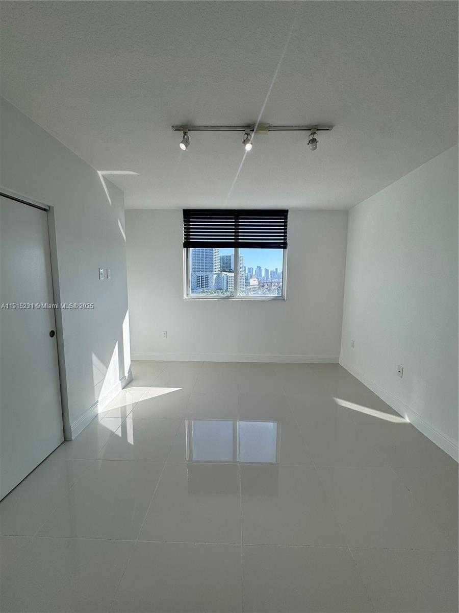 Small Image of 1861 NORTH WEST S RIVER DR #1209, Miami Number 7