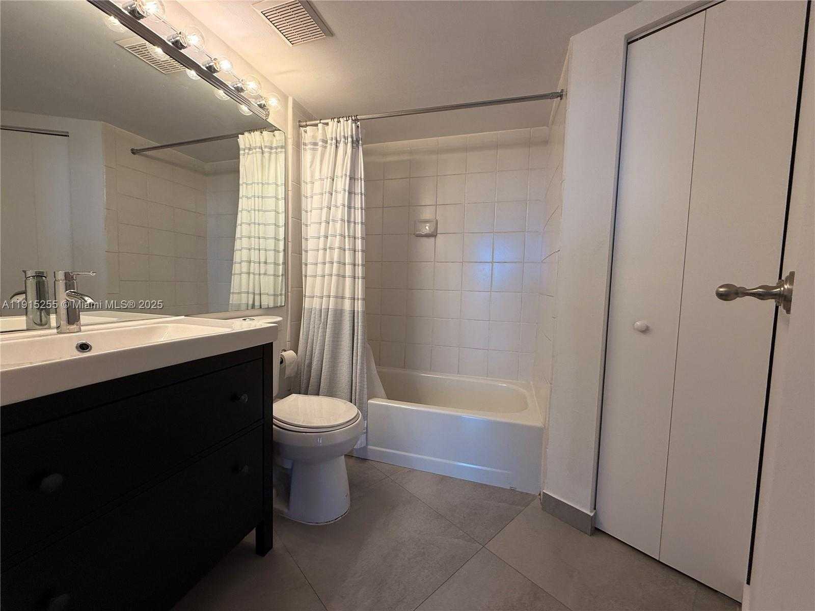 Small Image of 3300 NORTH EAST 192ND ST #1709, Aventura Number 10